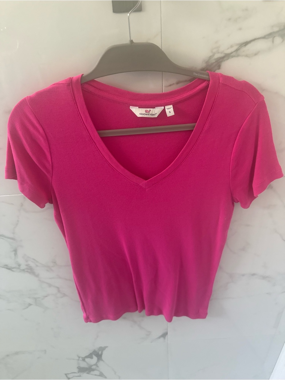 Vineyard Vines Hot Pink V-Neck Short Sleeve Tee - NWOT